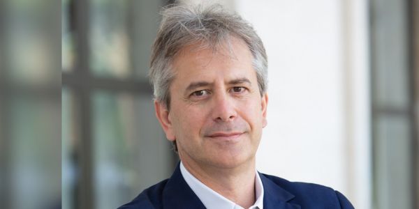 la modernizzazione ibrida unisce innovazione e sistemi legacy bancari
